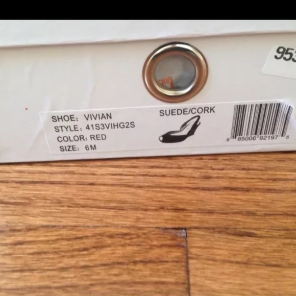 MICHAEL KORS VIVIAN SUEDE/CORK RED ESPADRILLES 6 - Picture 8 of 8